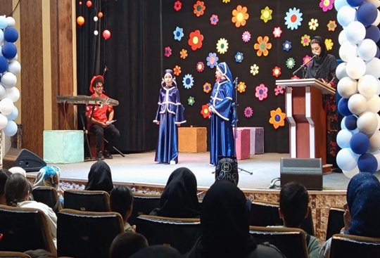 گزارش تصویری از برگزاری جشن «یک قاب لبخند» و «استقبال از تابستان» در مراکز فرهنگی و هنری کانون استان قزوین 